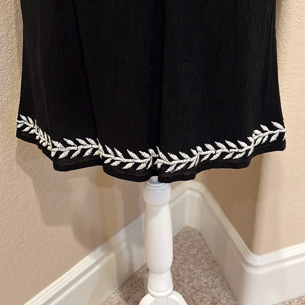 Lucky Brand Black Sleeveless Embroidered Dress - Picture 9 of 16